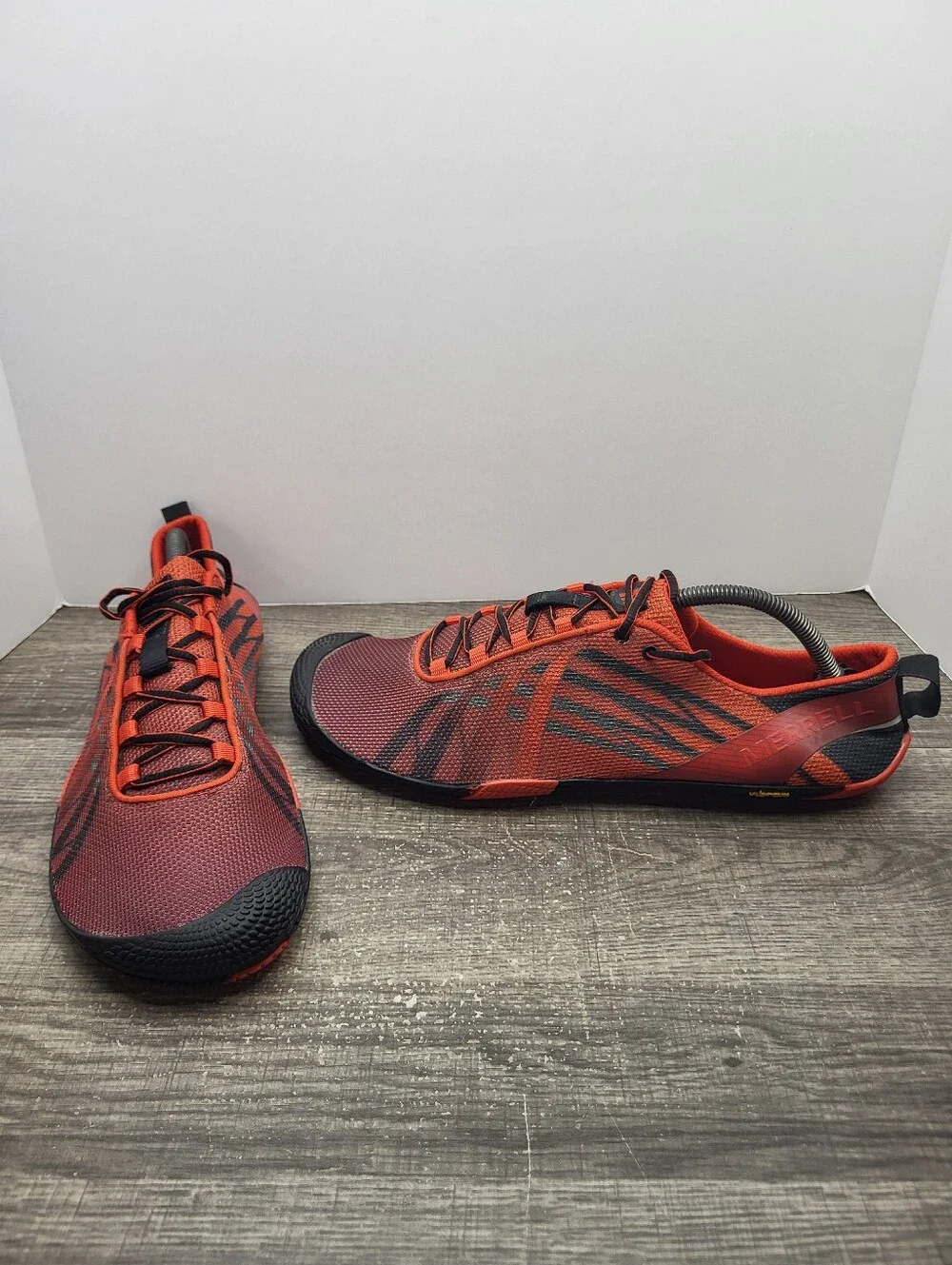 Merrell Trail Glove 2 Barefoot Vibram Sole Shoes Black Red Lace Up Mens Sz 10.5